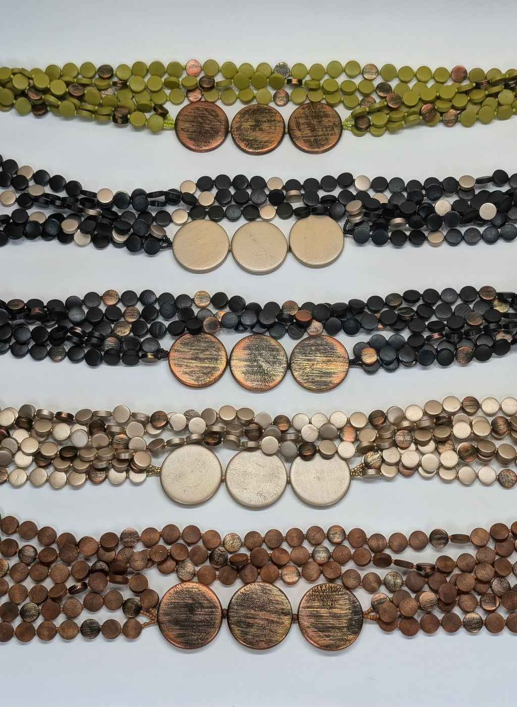 Collar Largo Multihilera de Cuentas de Madera