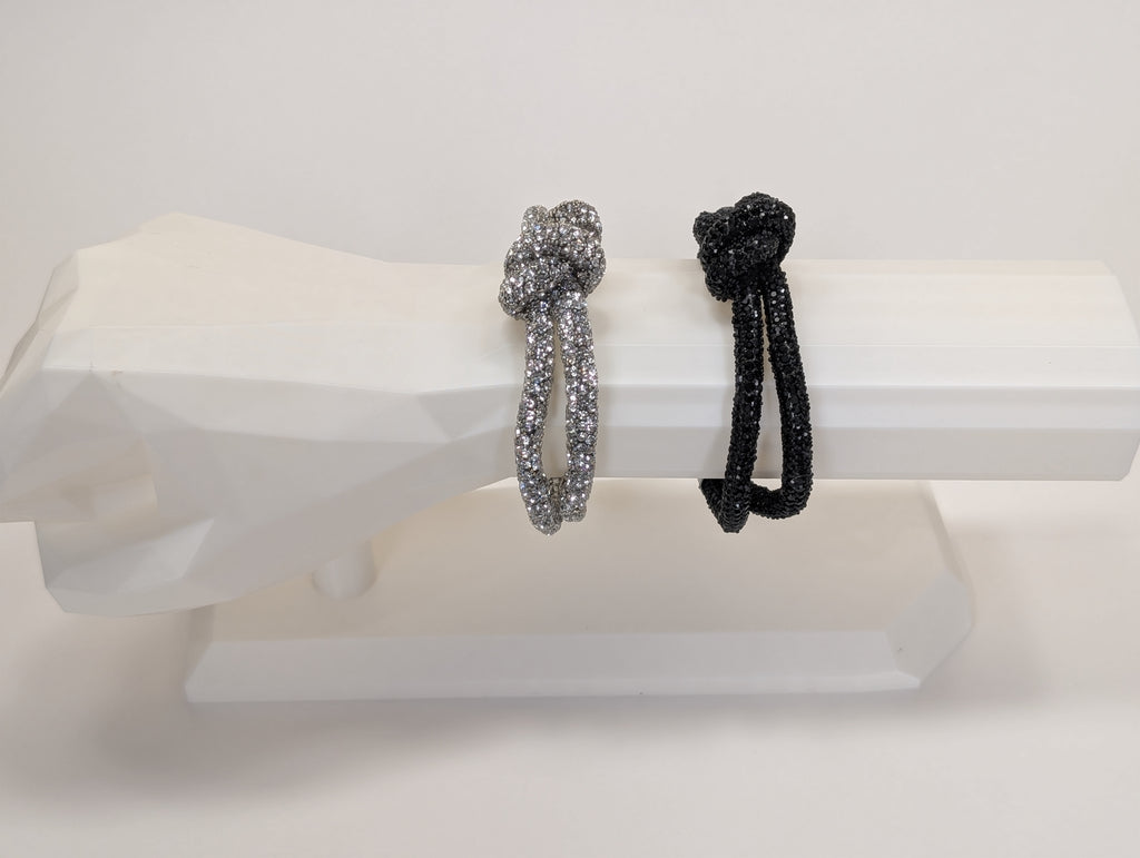 Pulsera de Tubulares con Cristales Brillantes y Nudo Central